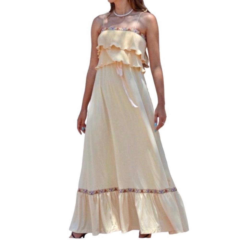 Vintage 70’s Vicky Vaughn Cream Ruffle Maxi Dress Tiered Bohemian Hippie S